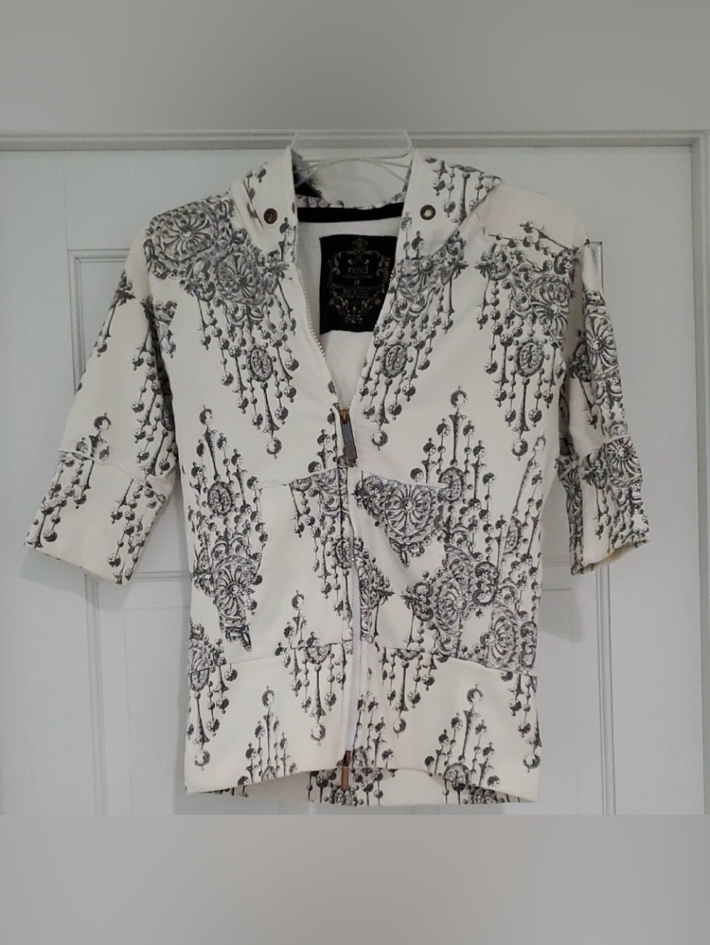 Ecko Unlimited Black and White Patterned Hoodie - M